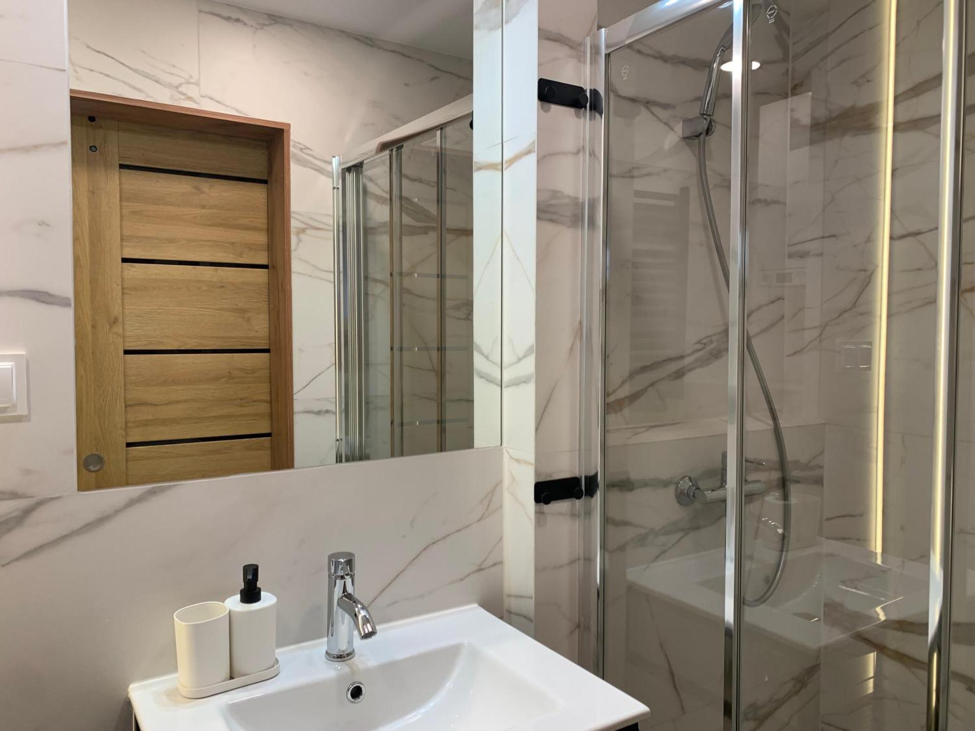 Apartament Kalina - Wyszynskiego Swieradow-Zdroj Luaran gambar
